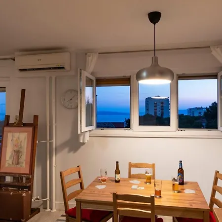 Paha-paha Modern Design, Sea View, Fast Wifi And Street Parking Διαμέρισμα