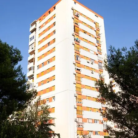 Paha-paha Modern Design, Sea View, Fast Wifi And Street Parking Διαμέρισμα