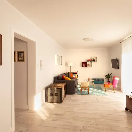 Paha-paha Modern With Sea View, Fast Wi-fi, And Free Parking!