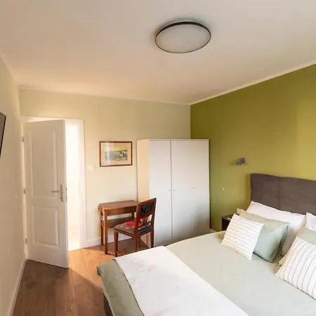 Paha-paha Modern Design, Sea View, Fast Wifi And Street Parking Ριέκα