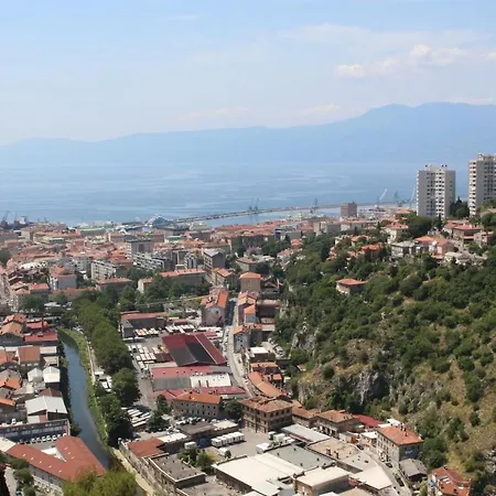 Paha-paha Modern With Sea View, Fast Wi-fi, And Free Parking! Apartmán *