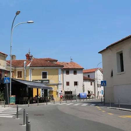 Paha-paha Modern Design, Sea View, Fast Wifi And Street Parking